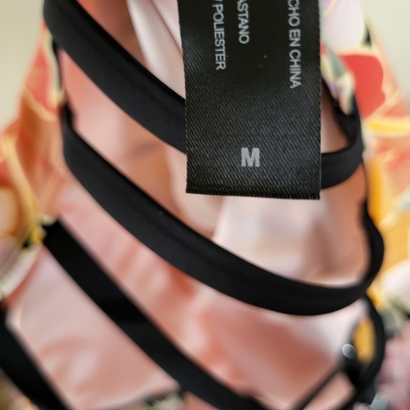 Hurley Women's One-piece Floral Swimsuit NWT. - Picture 6 of 9